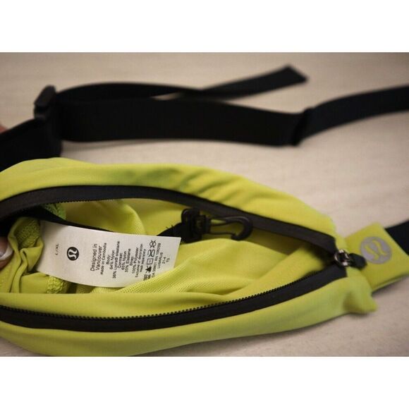 Lululemon LU9ARUS Unisex L/XL Neon Yellow/Black Fast Free Mini Run Belt *Rare - Picture 7 of 9